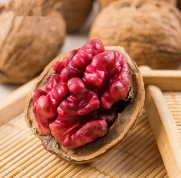 Qủa Óc Chó Đỏ